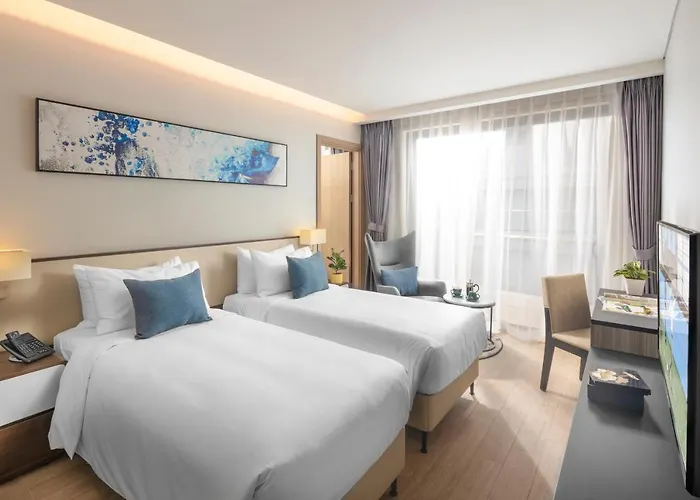 Hotel Citadines Marina Hạ Long