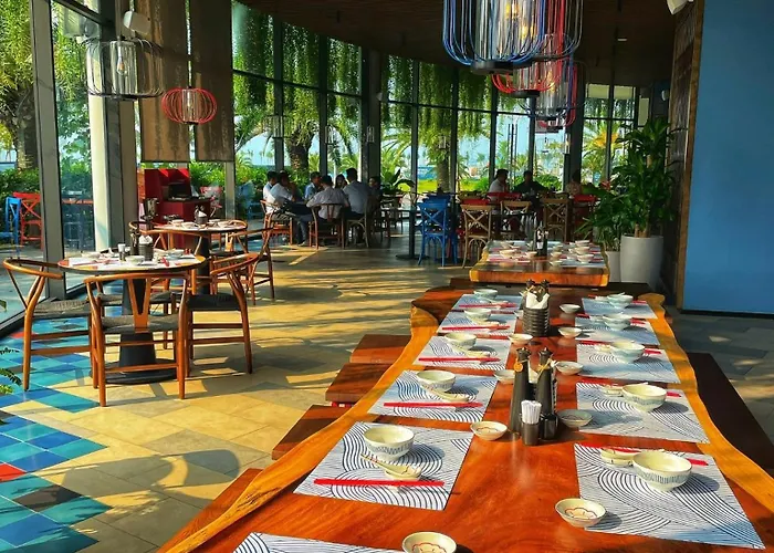 Hotel Citadines Marina Hạ Long