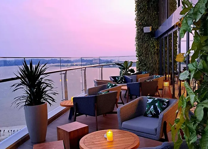 Citadines Marina Khách sạn Hạ Long
