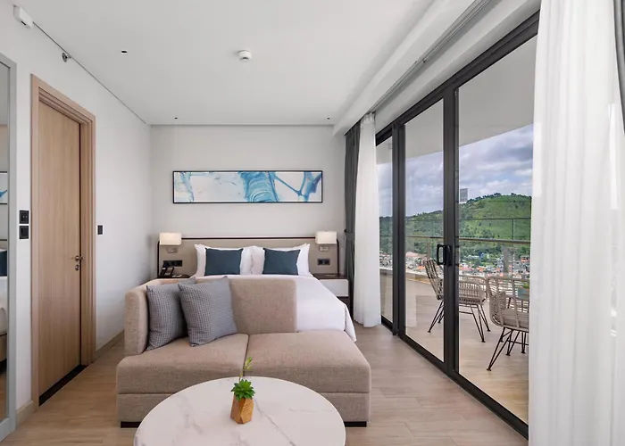 Citadines Marina Hotel Ha Long