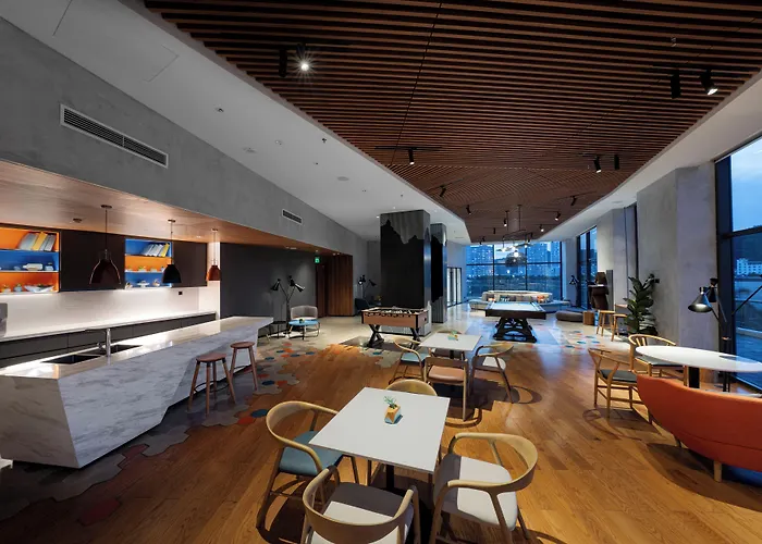 Citadines Marina Hạ Long