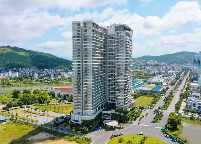 Citadines Marina 5*