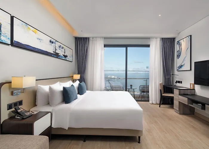 Citadines Marina 5*