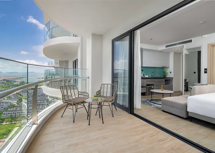 Citadines Marina Hạ Long